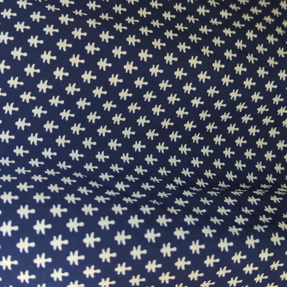 Blue and white tank - Picture 2 of 5